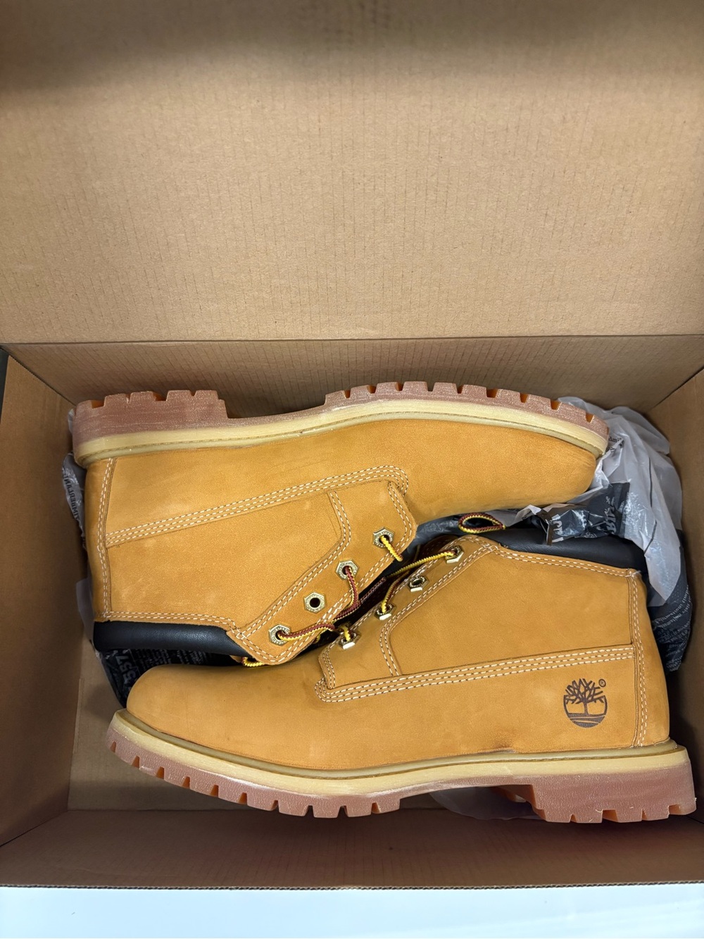 NIB TIMBERLAND WOMEN’S Nellie CHUKKA Double BOOTS Size 9.5
